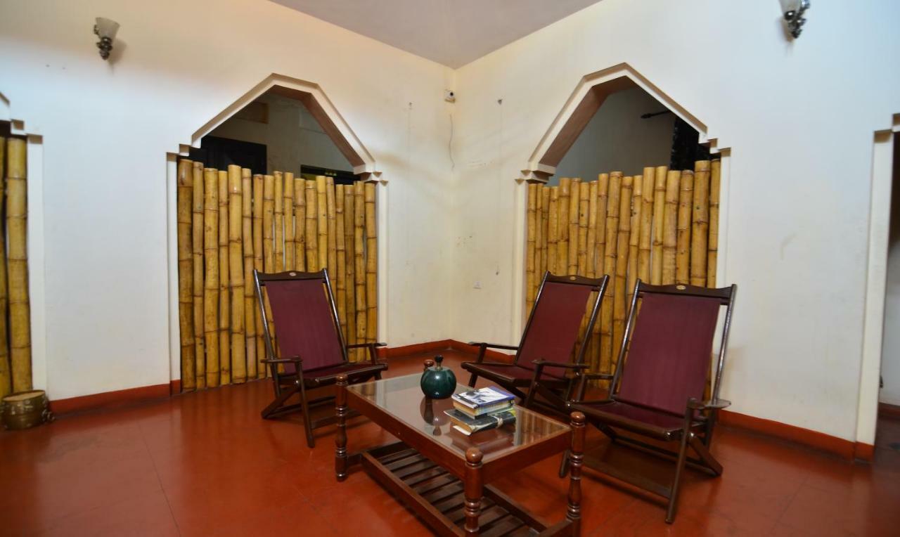 โรงแรมรอยัล เฮอริเทจ Thiruvananthapuram ภายนอก รูปภาพ
