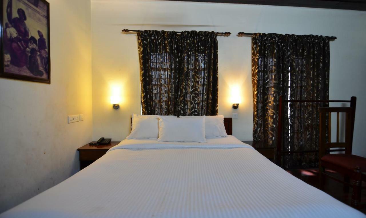 โรงแรมรอยัล เฮอริเทจ Thiruvananthapuram ภายนอก รูปภาพ