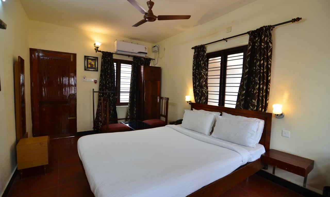 โรงแรมรอยัล เฮอริเทจ Thiruvananthapuram ภายนอก รูปภาพ